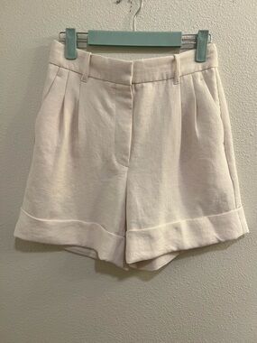 Wilfred Cream Women's Aritzia Shorts